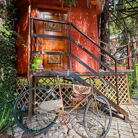 Casetta Sull'albero بيت ضيافة بورغو سان دالمازو